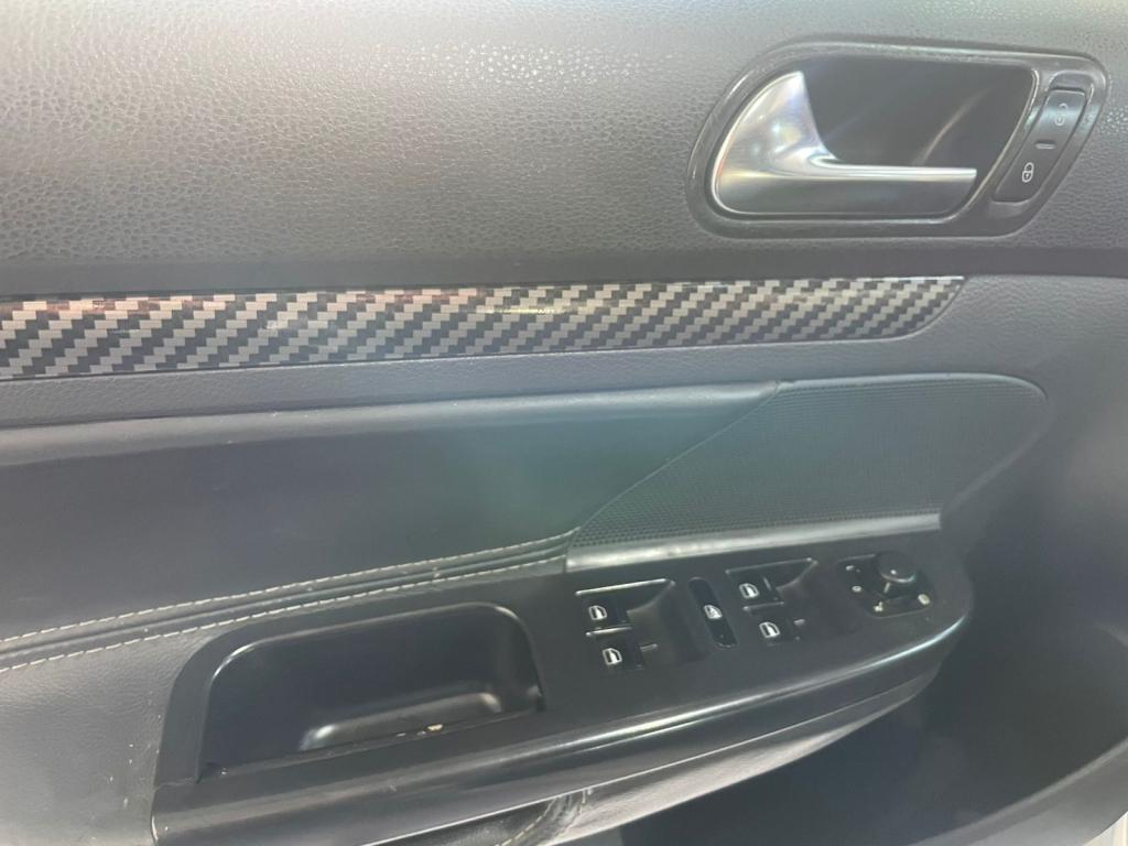 VOLKSWAGEN Jetta - Foto