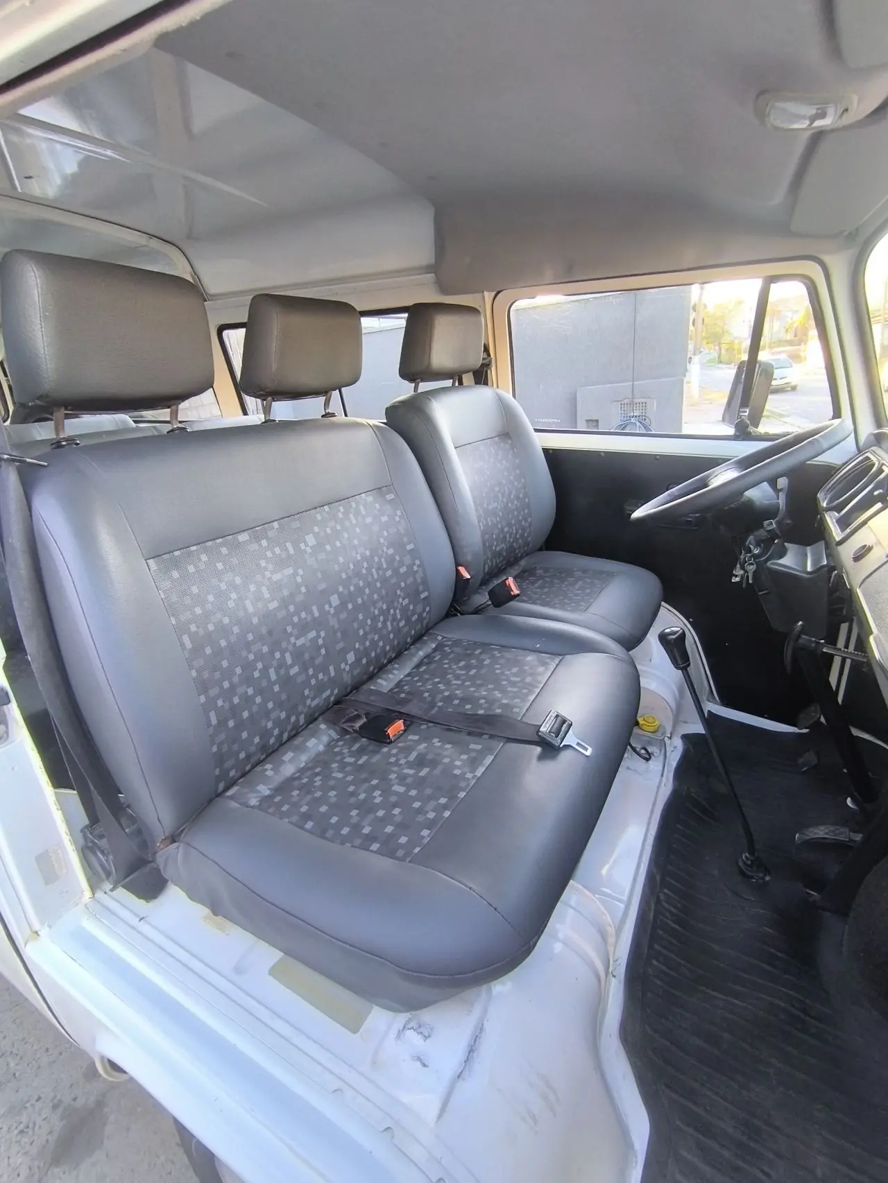 VOLKSWAGEN Kombi - Foto