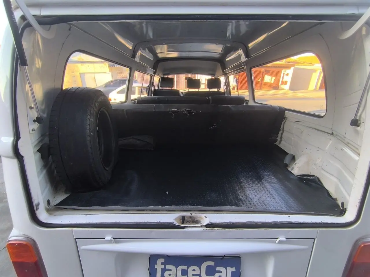 VOLKSWAGEN Kombi - Foto