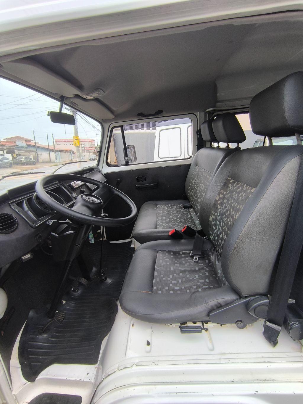 VOLKSWAGEN Kombi - Foto