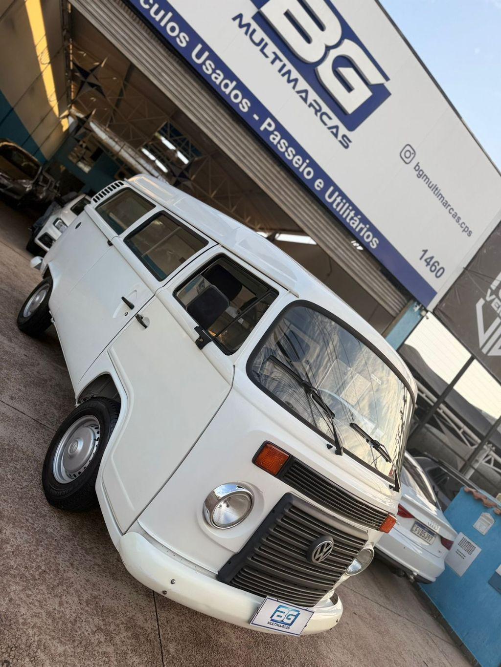VOLKSWAGEN Kombi - Foto