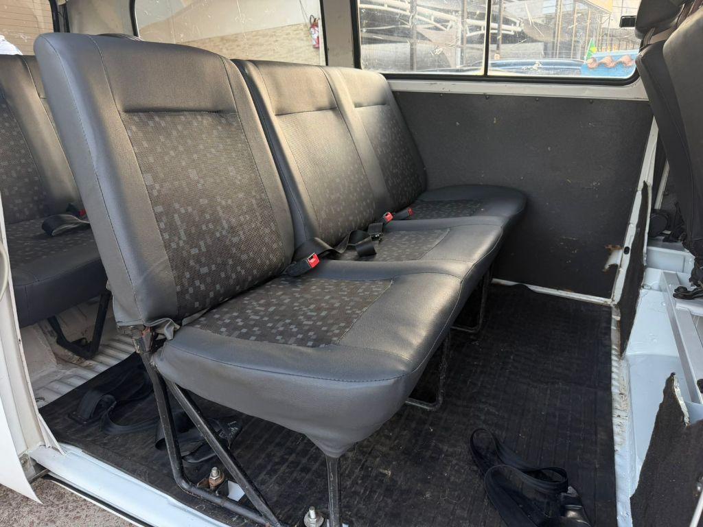 VOLKSWAGEN Kombi - Foto