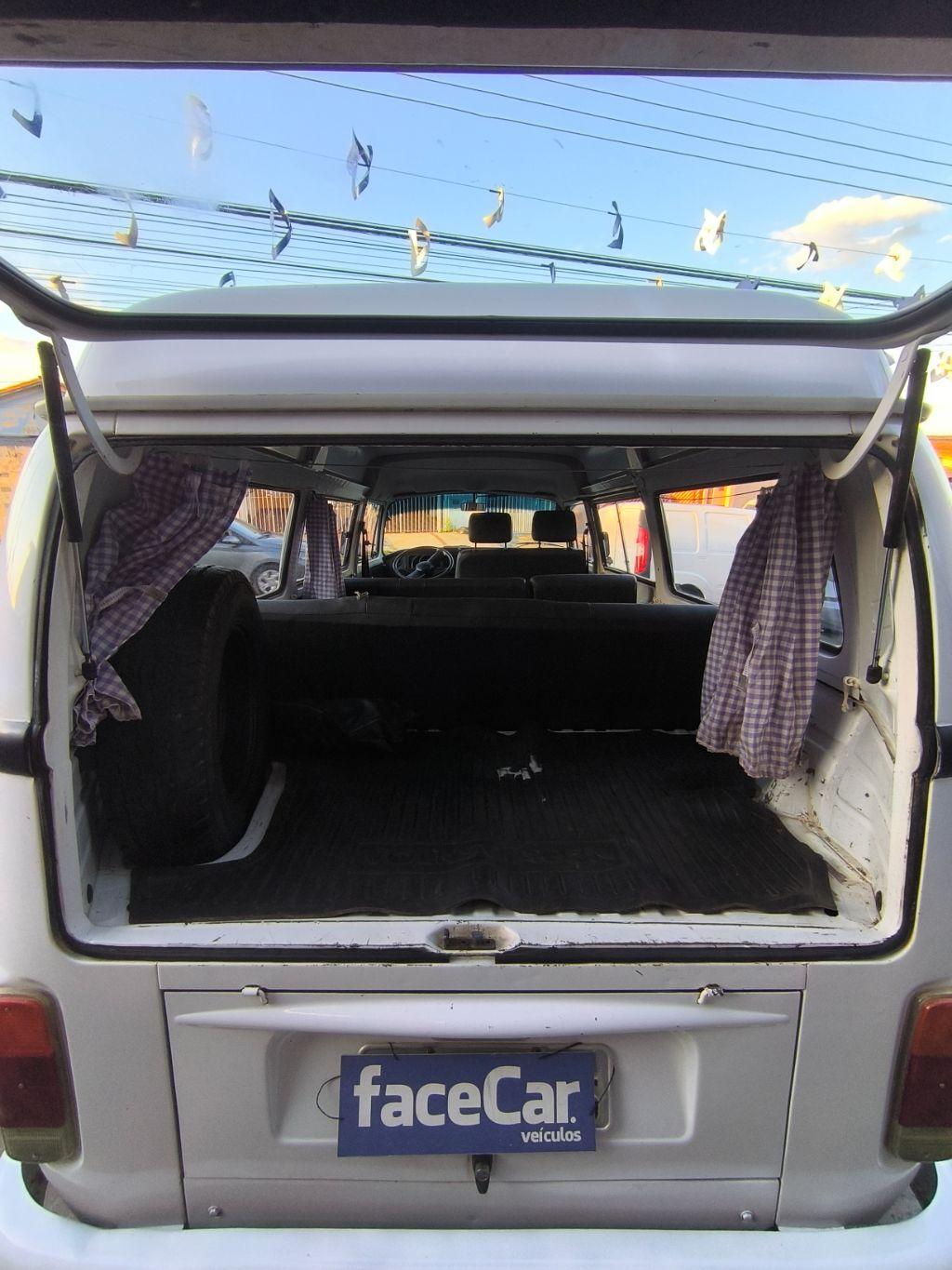 VOLKSWAGEN Kombi - Foto