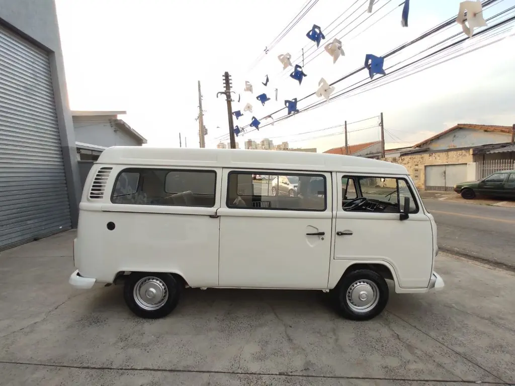 VOLKSWAGEN Kombi - Foto
