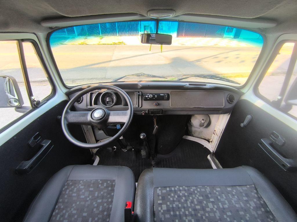 VOLKSWAGEN Kombi - Foto
