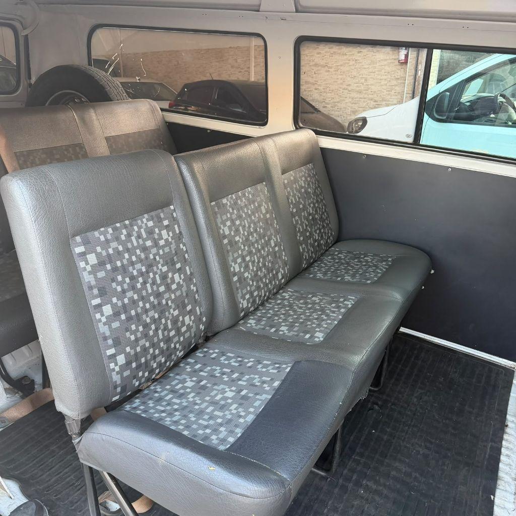 VOLKSWAGEN Kombi - Foto