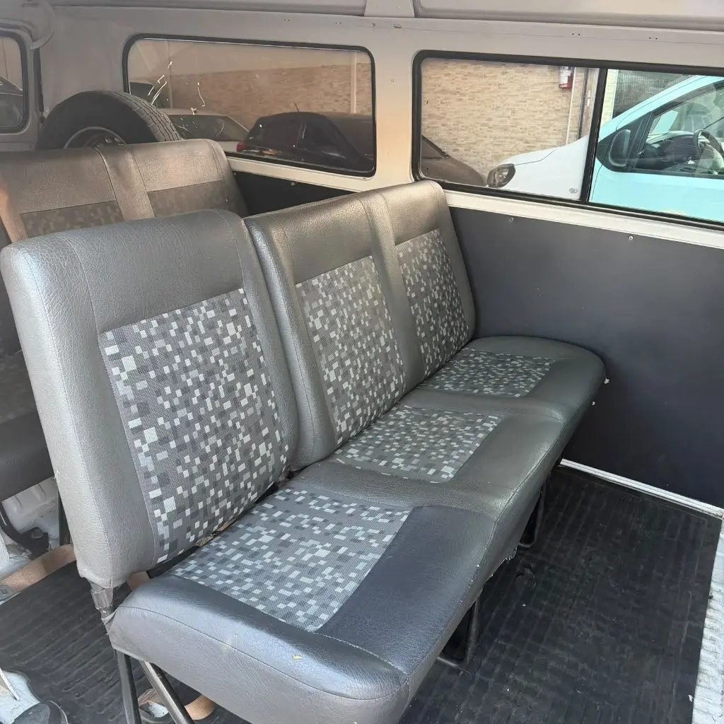 VOLKSWAGEN Kombi - Foto