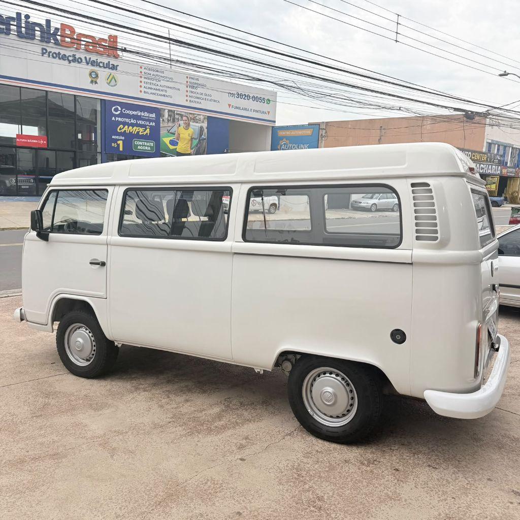 VOLKSWAGEN Kombi - Foto