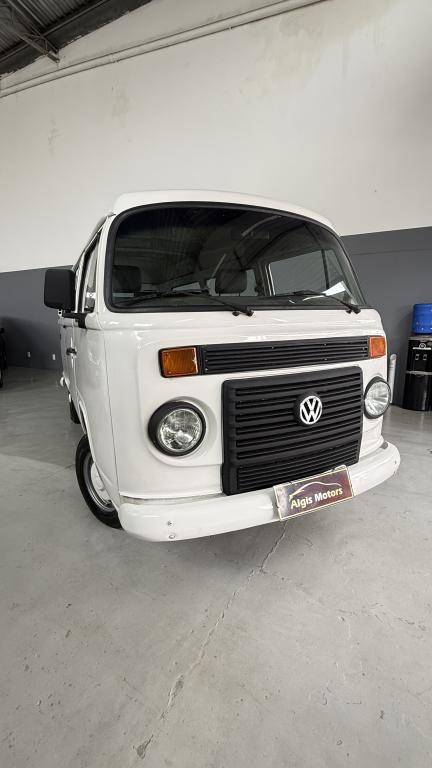 VOLKSWAGEN Kombi