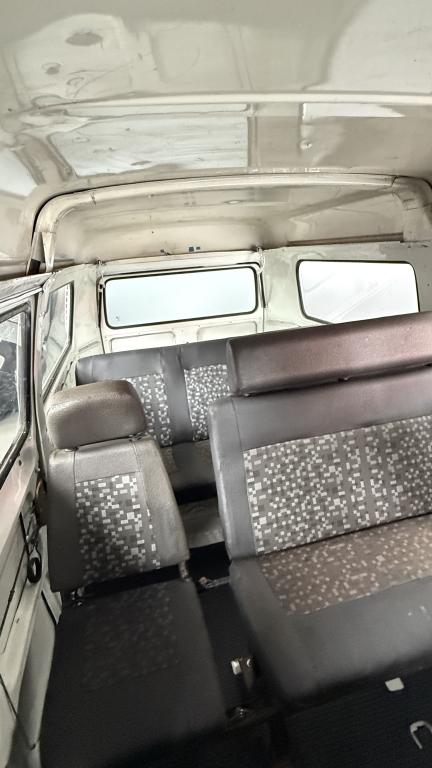 VOLKSWAGEN Kombi - Foto