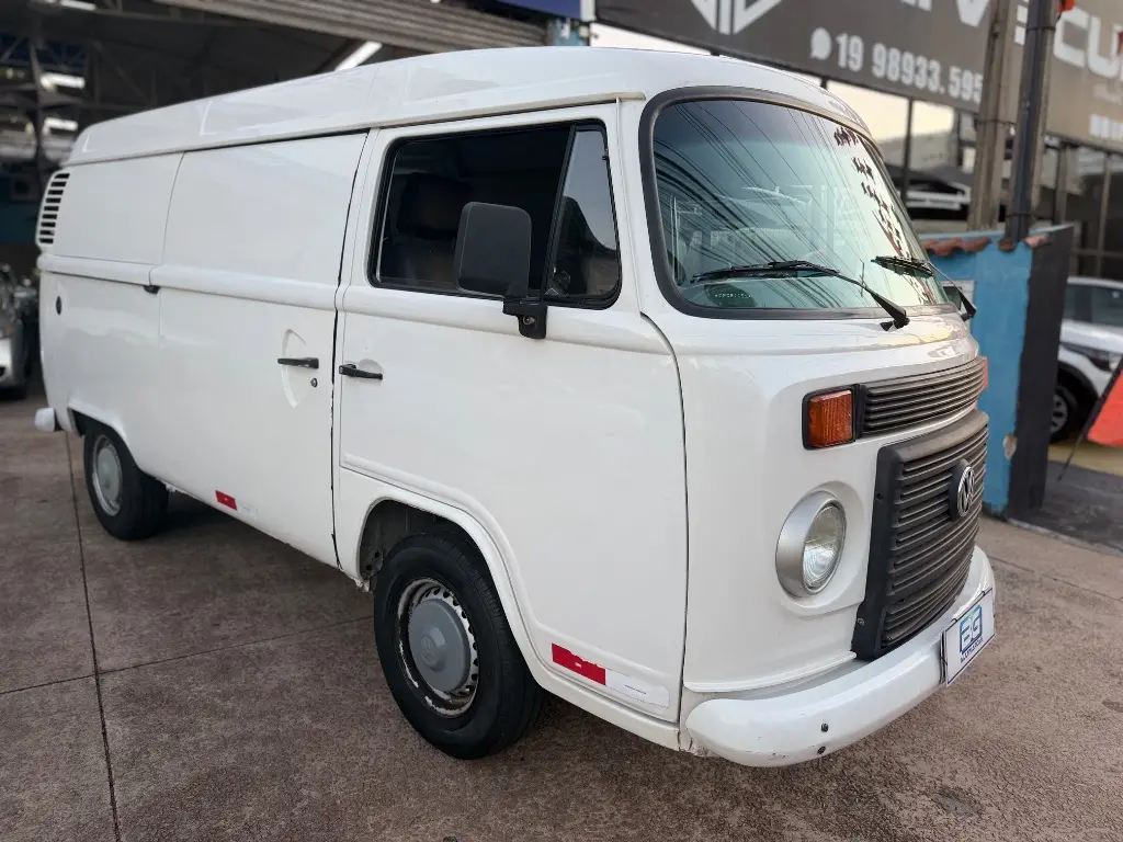 VOLKSWAGEN Kombi Furgão - Foto