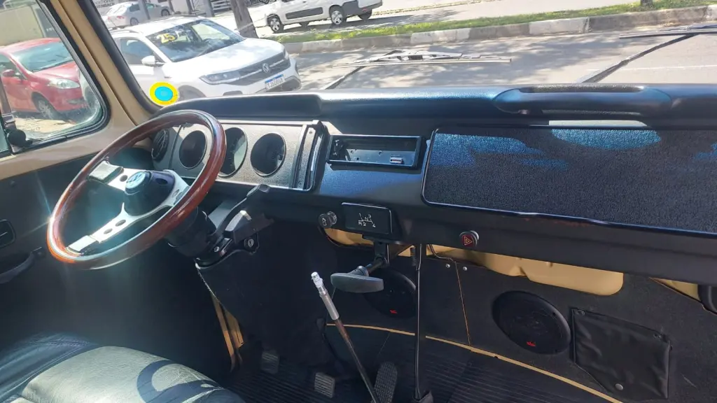 VOLKSWAGEN Kombi Furgão - Foto