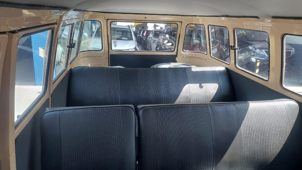 VOLKSWAGEN Kombi Furgão - Foto