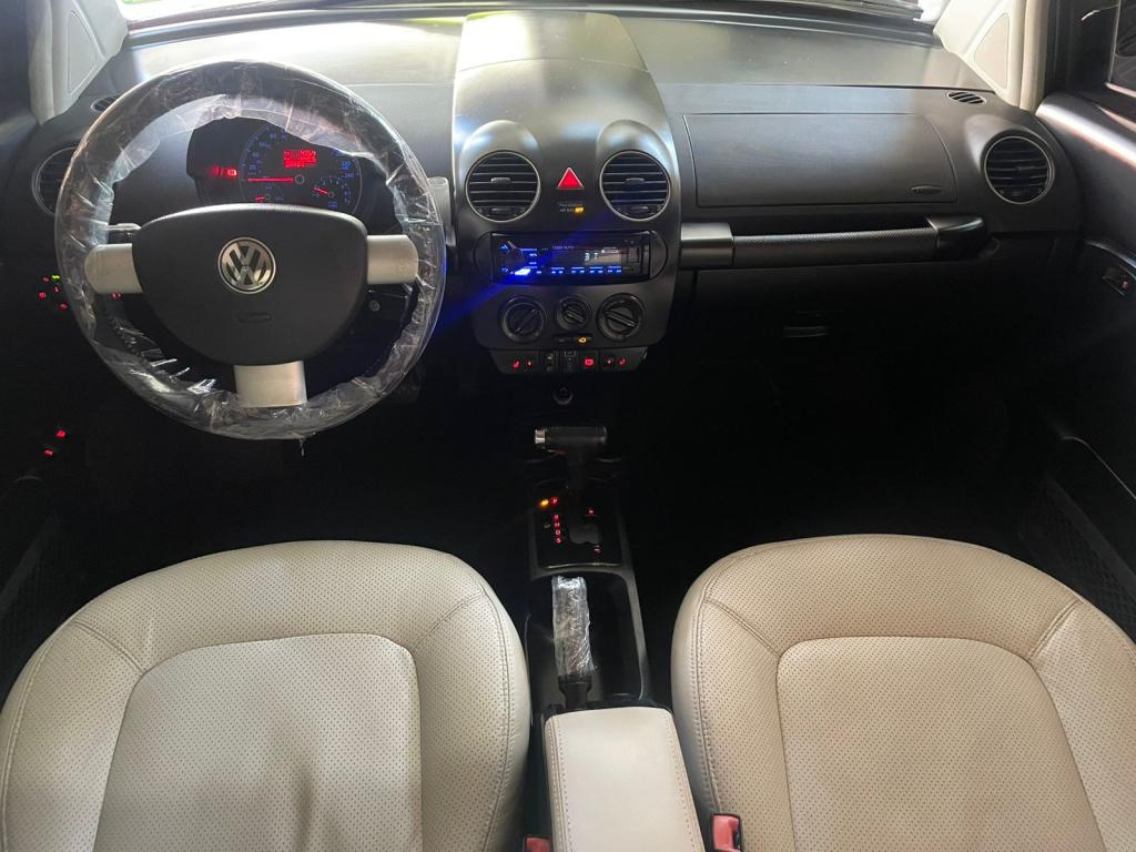 VOLKSWAGEN New Beetle - Foto