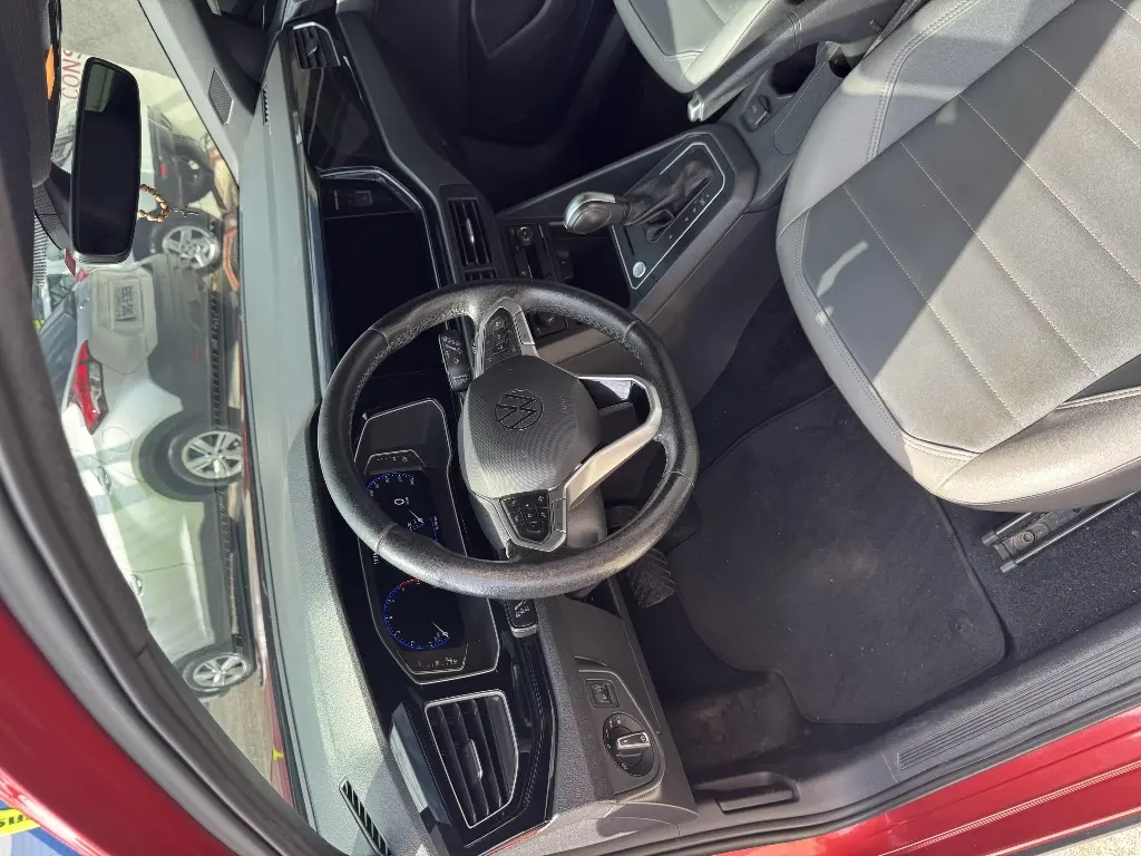 VOLKSWAGEN Nivus - Foto