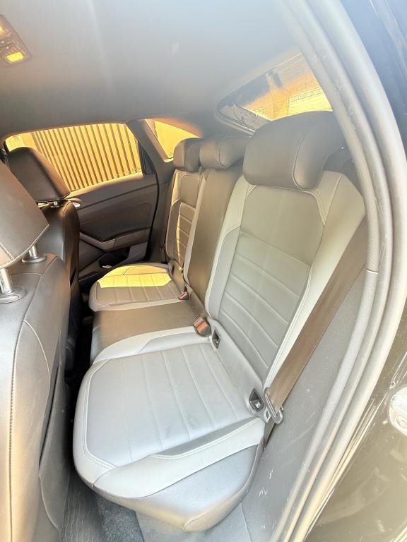 VOLKSWAGEN Nivus - Foto