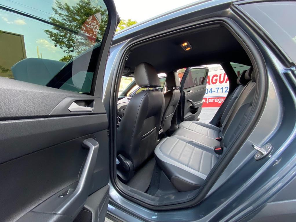 VOLKSWAGEN Nivus - Foto