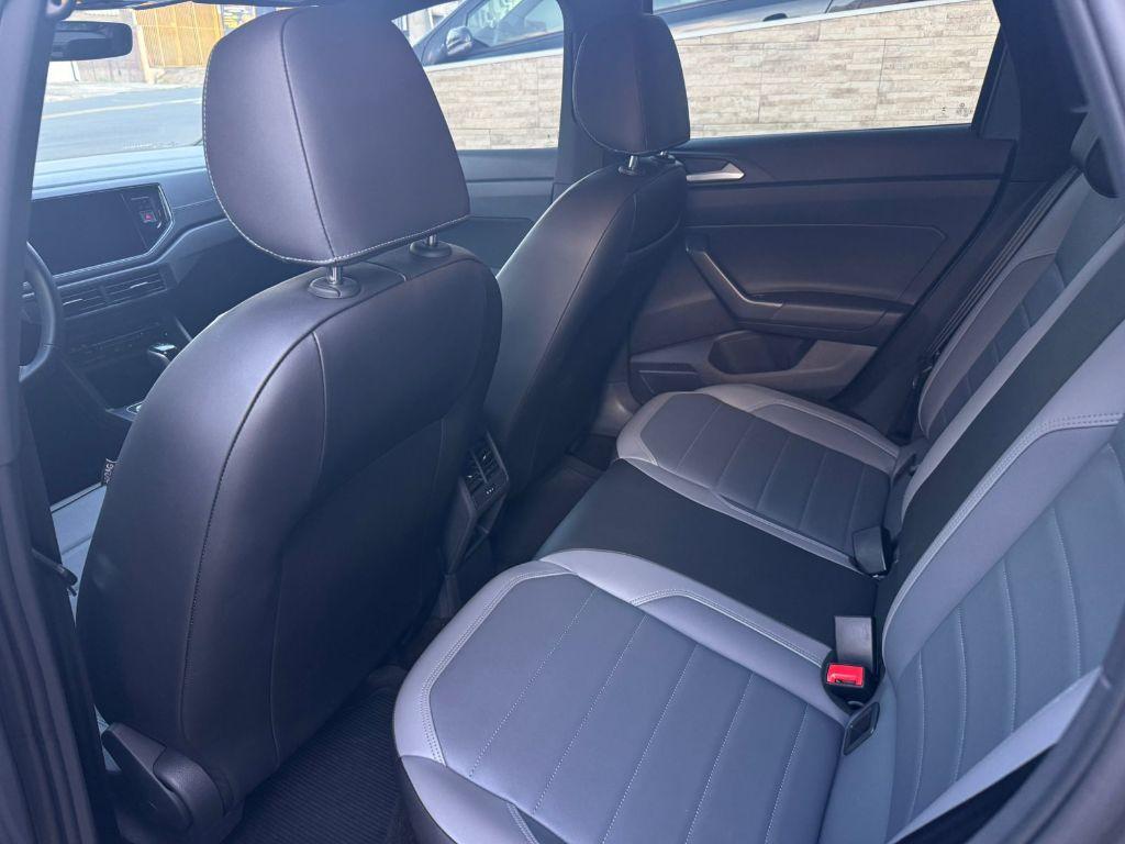 VOLKSWAGEN Nivus - Foto