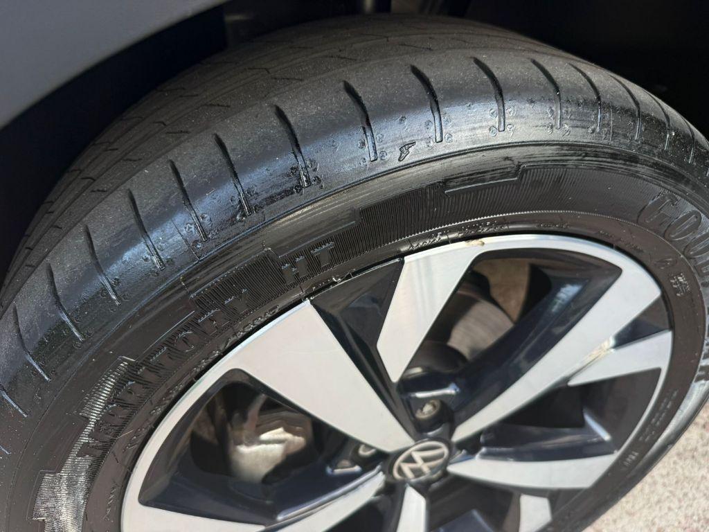 VOLKSWAGEN Nivus - Foto