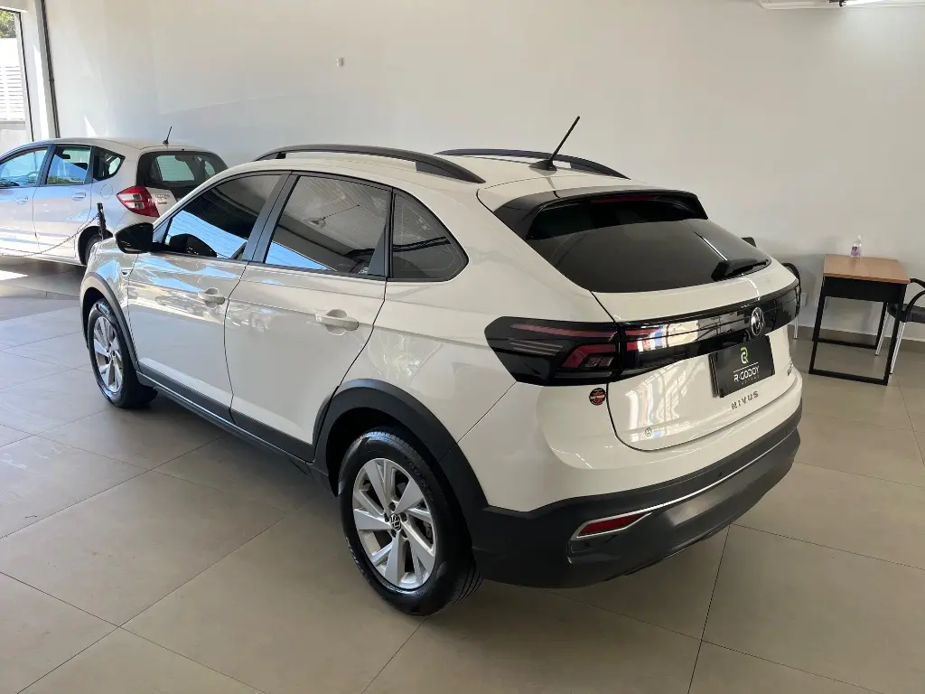 VOLKSWAGEN Nivus - Foto