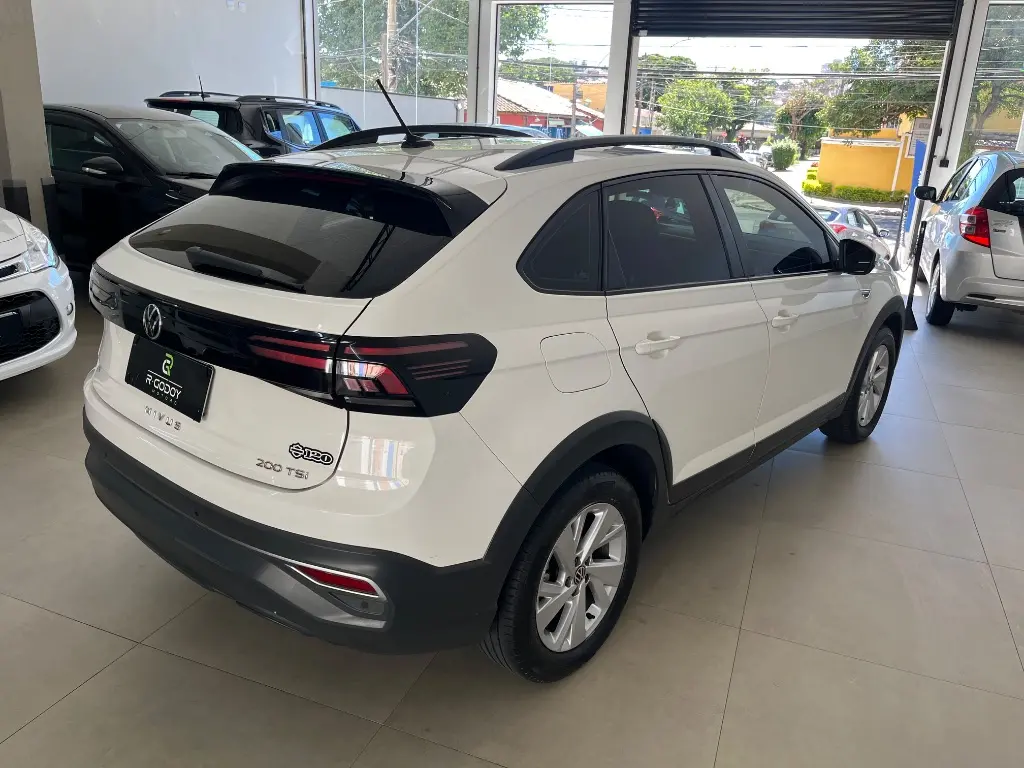 VOLKSWAGEN Nivus - Foto