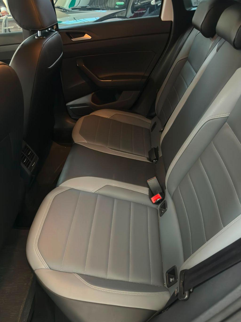 VOLKSWAGEN Nivus - Foto
