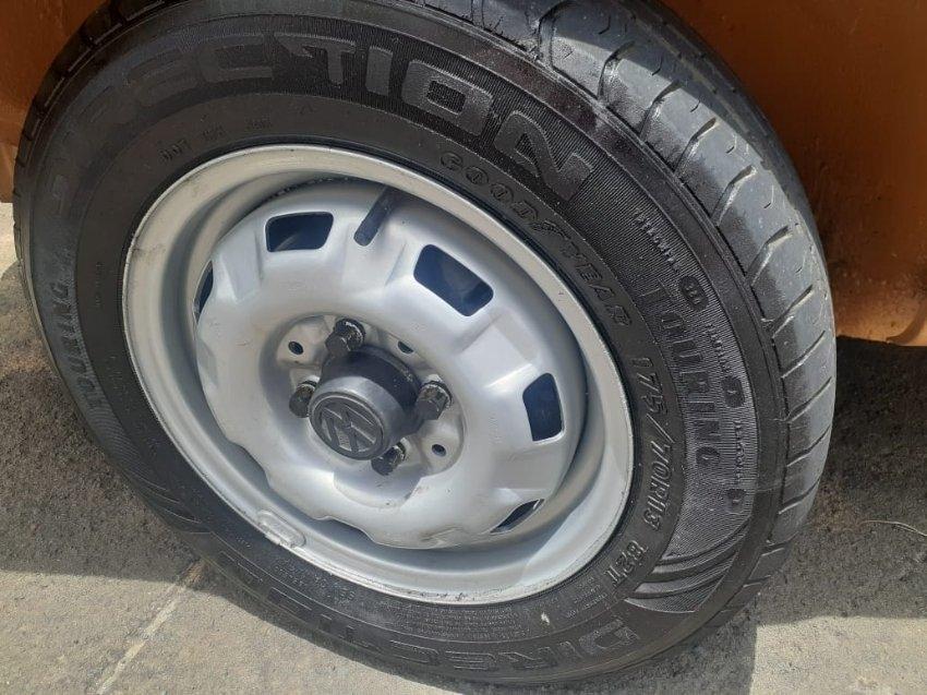 VOLKSWAGEN Passat - Foto