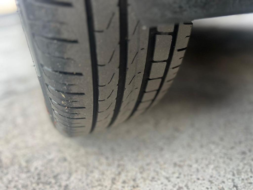 VOLKSWAGEN Polo Hatch - Foto