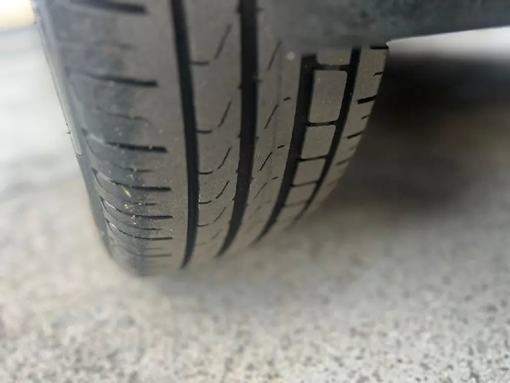 VOLKSWAGEN Polo Hatch - Foto