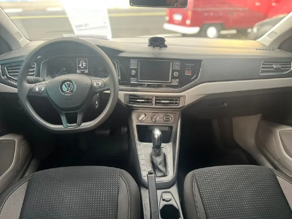 VOLKSWAGEN Polo Hatch - Miniatura