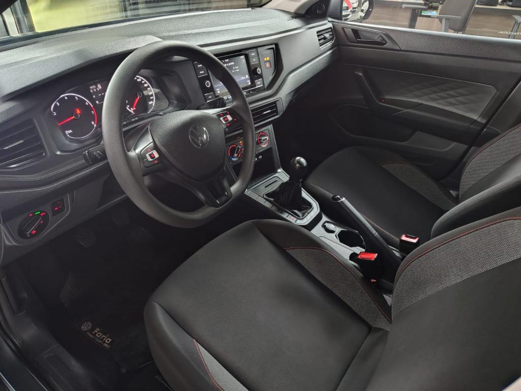 VOLKSWAGEN Polo Hatch - Foto