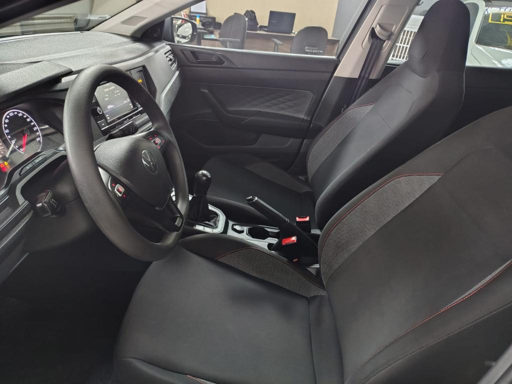 VOLKSWAGEN Polo Hatch - Foto