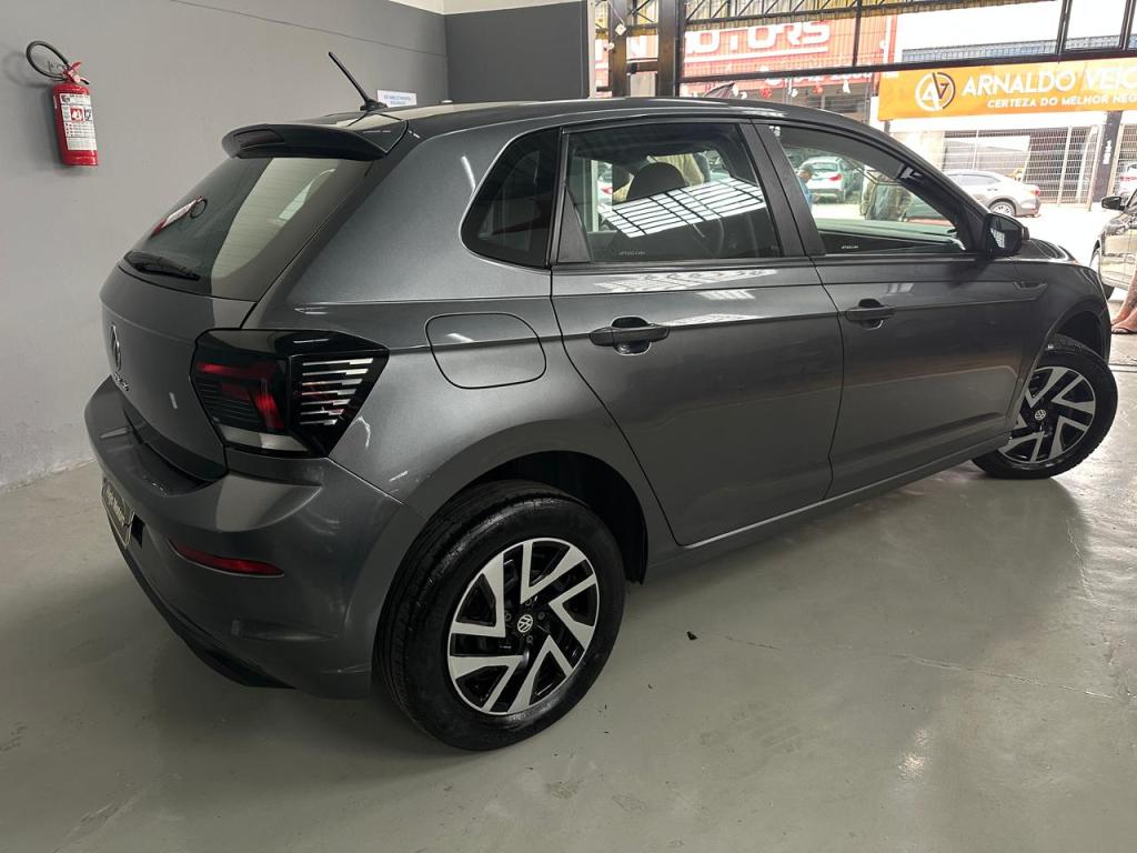 VOLKSWAGEN Polo Hatch - Foto