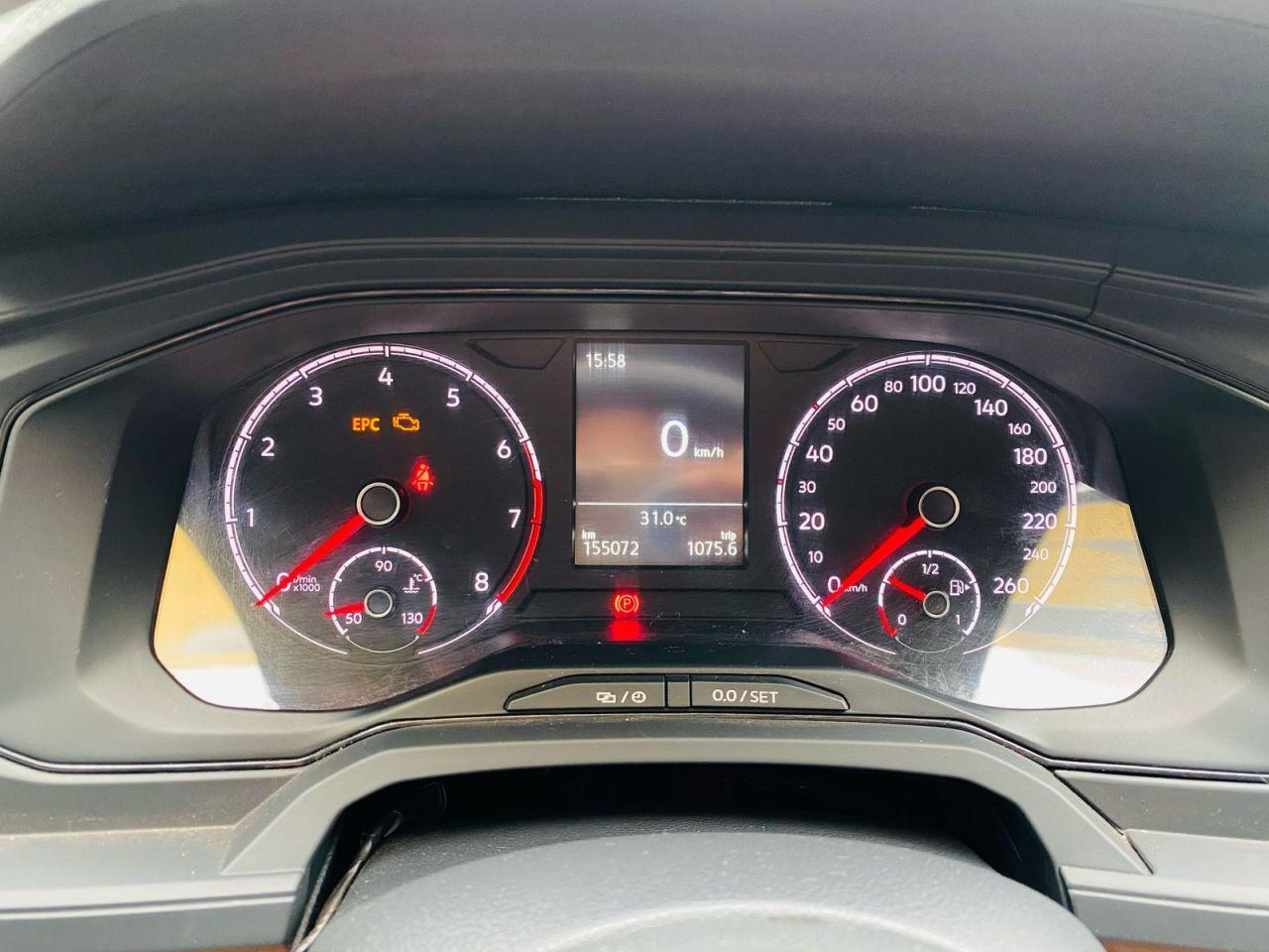 VOLKSWAGEN Polo Hatch - Foto