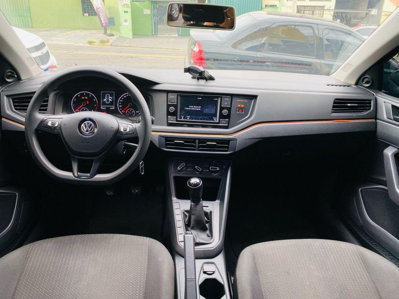 VOLKSWAGEN Polo Hatch - Foto