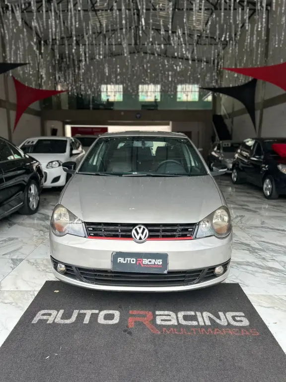 VOLKSWAGEN Polo Hatch - Foto