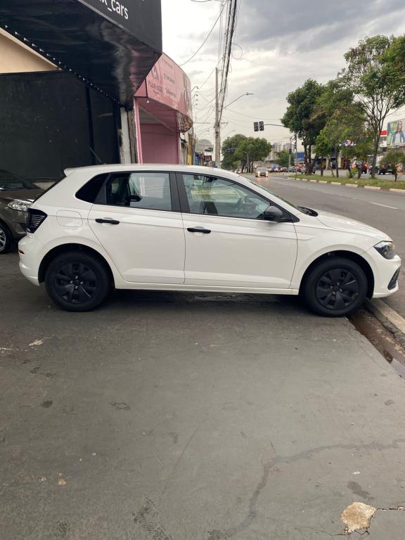 VOLKSWAGEN Polo Hatch - Foto
