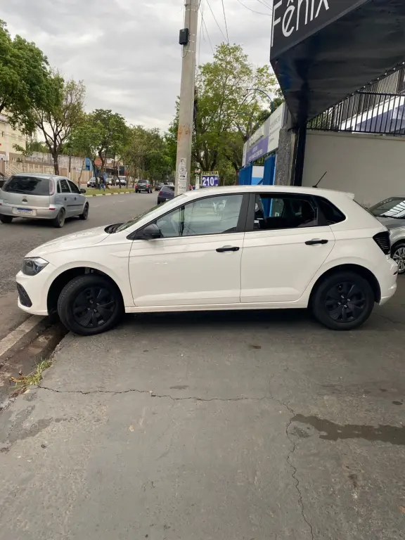 VOLKSWAGEN Polo Hatch - Foto
