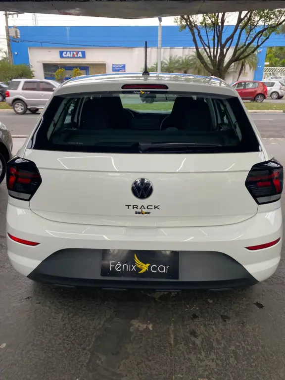 VOLKSWAGEN Polo Hatch - Foto