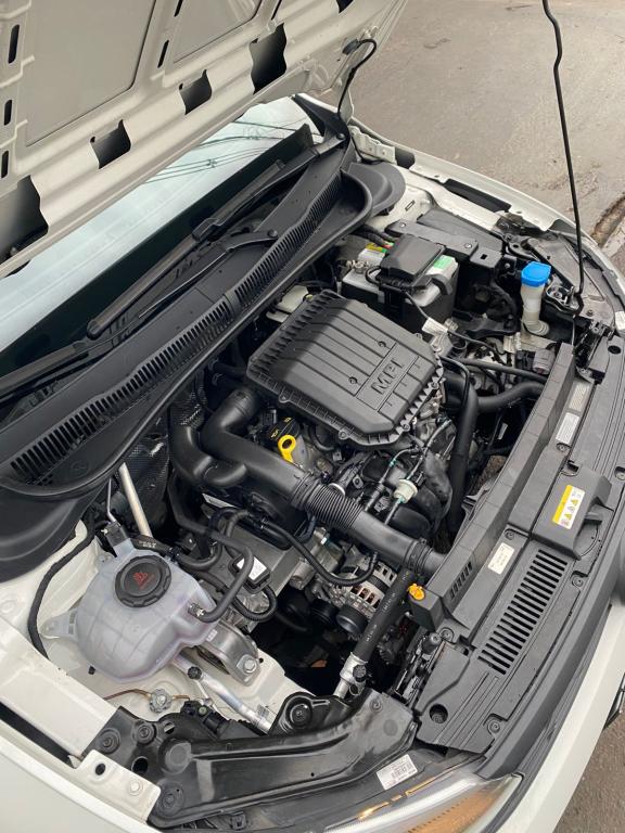 VOLKSWAGEN Polo Hatch - Foto