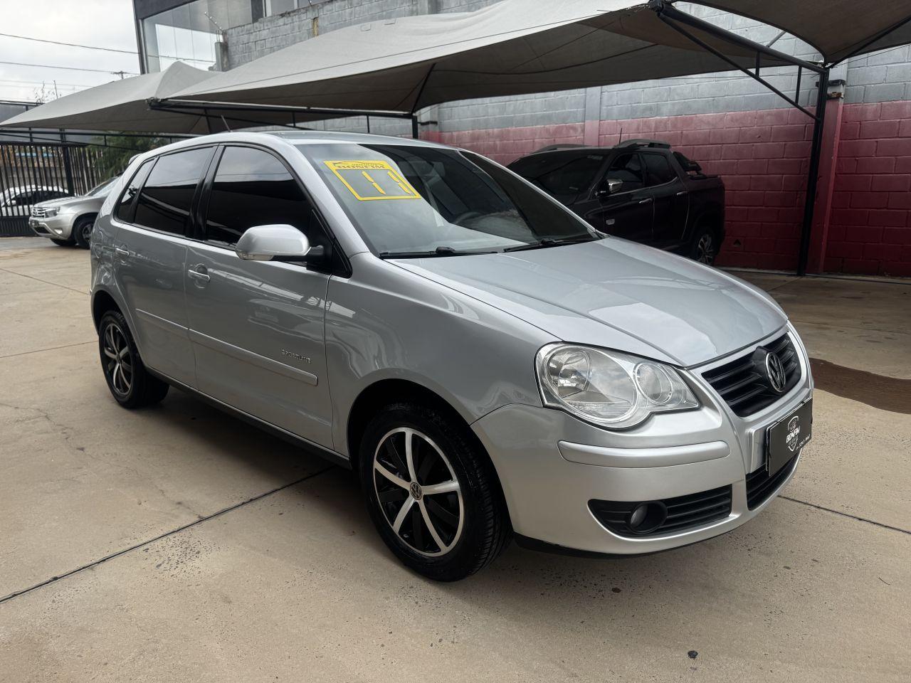 VOLKSWAGEN Polo Hatch