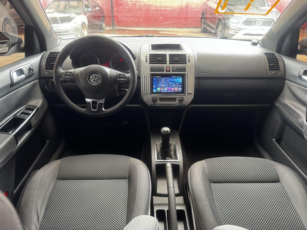 VOLKSWAGEN Polo Hatch - Foto