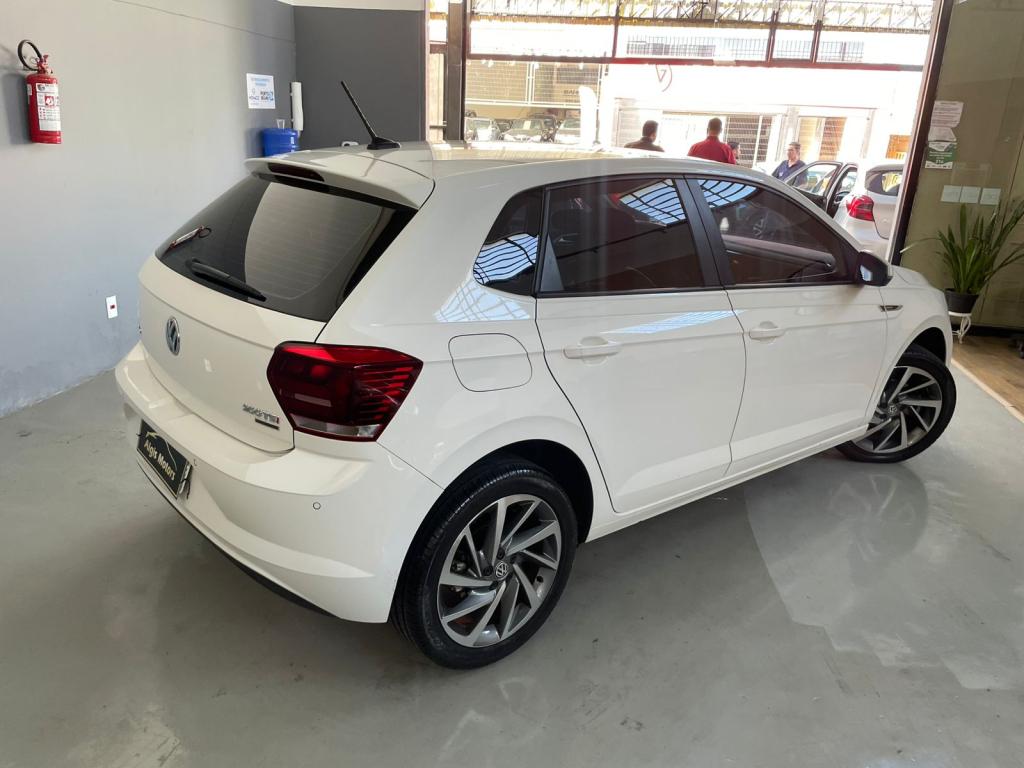 VOLKSWAGEN Polo Hatch - Foto