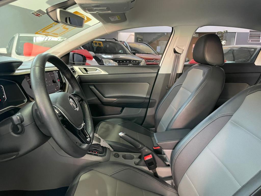 VOLKSWAGEN Polo Hatch - Foto