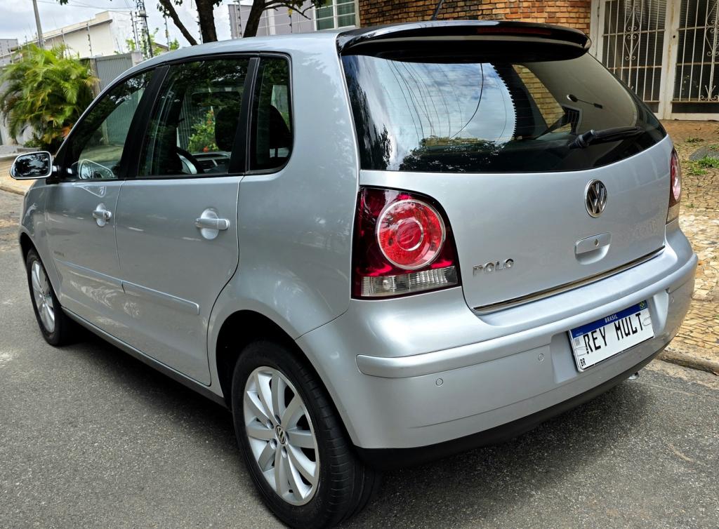 VOLKSWAGEN Polo Hatch - Foto