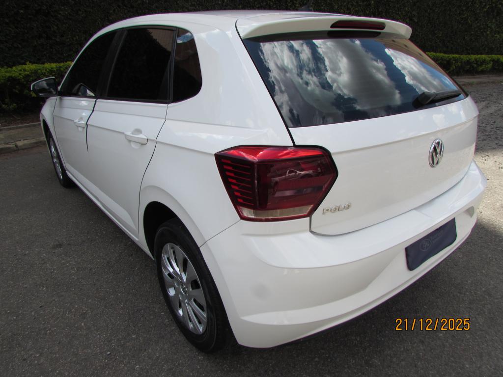 VOLKSWAGEN Polo Hatch - Foto