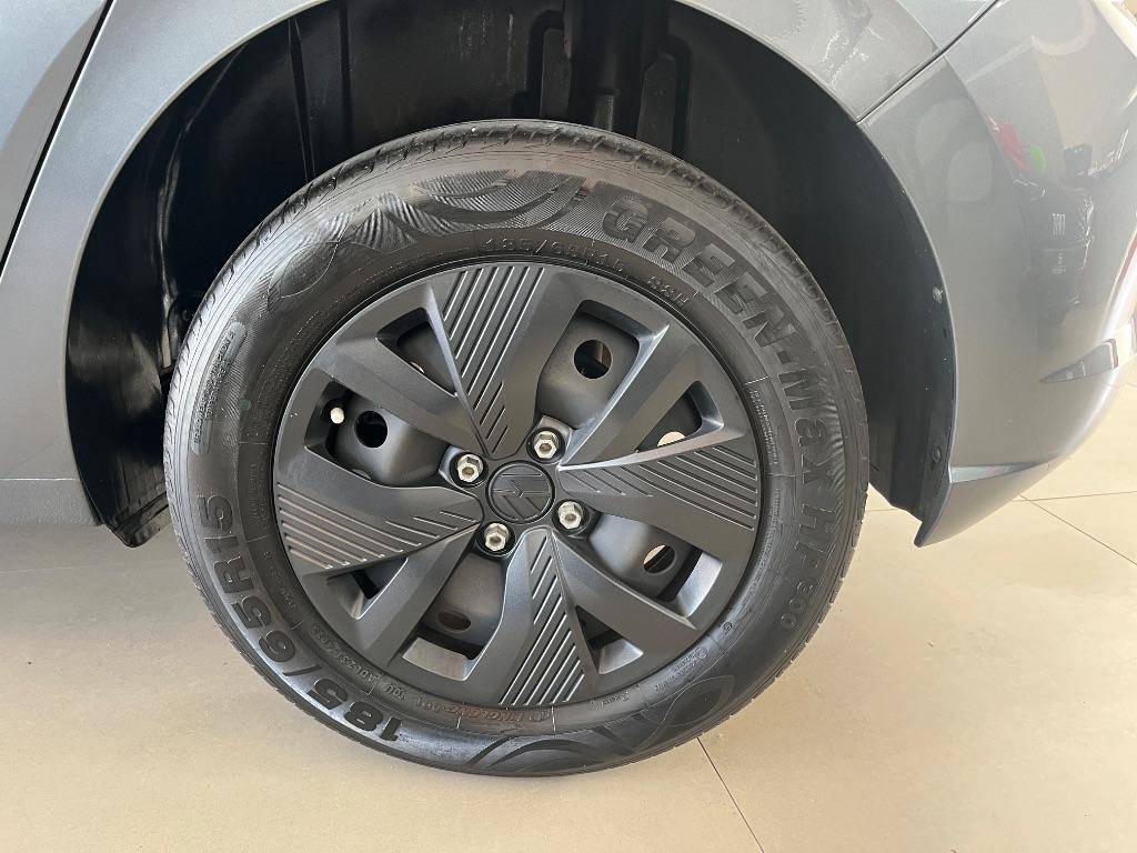 VOLKSWAGEN Polo Hatch - Foto