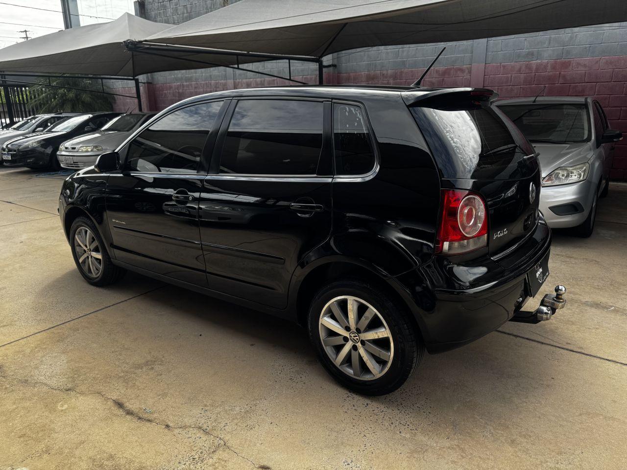 VOLKSWAGEN Polo Hatch - Foto