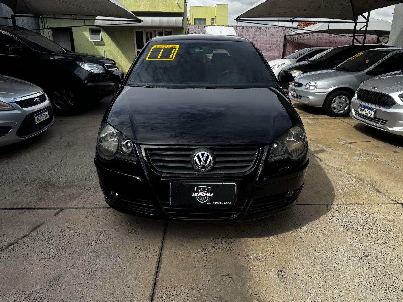 VOLKSWAGEN Polo Hatch - Foto