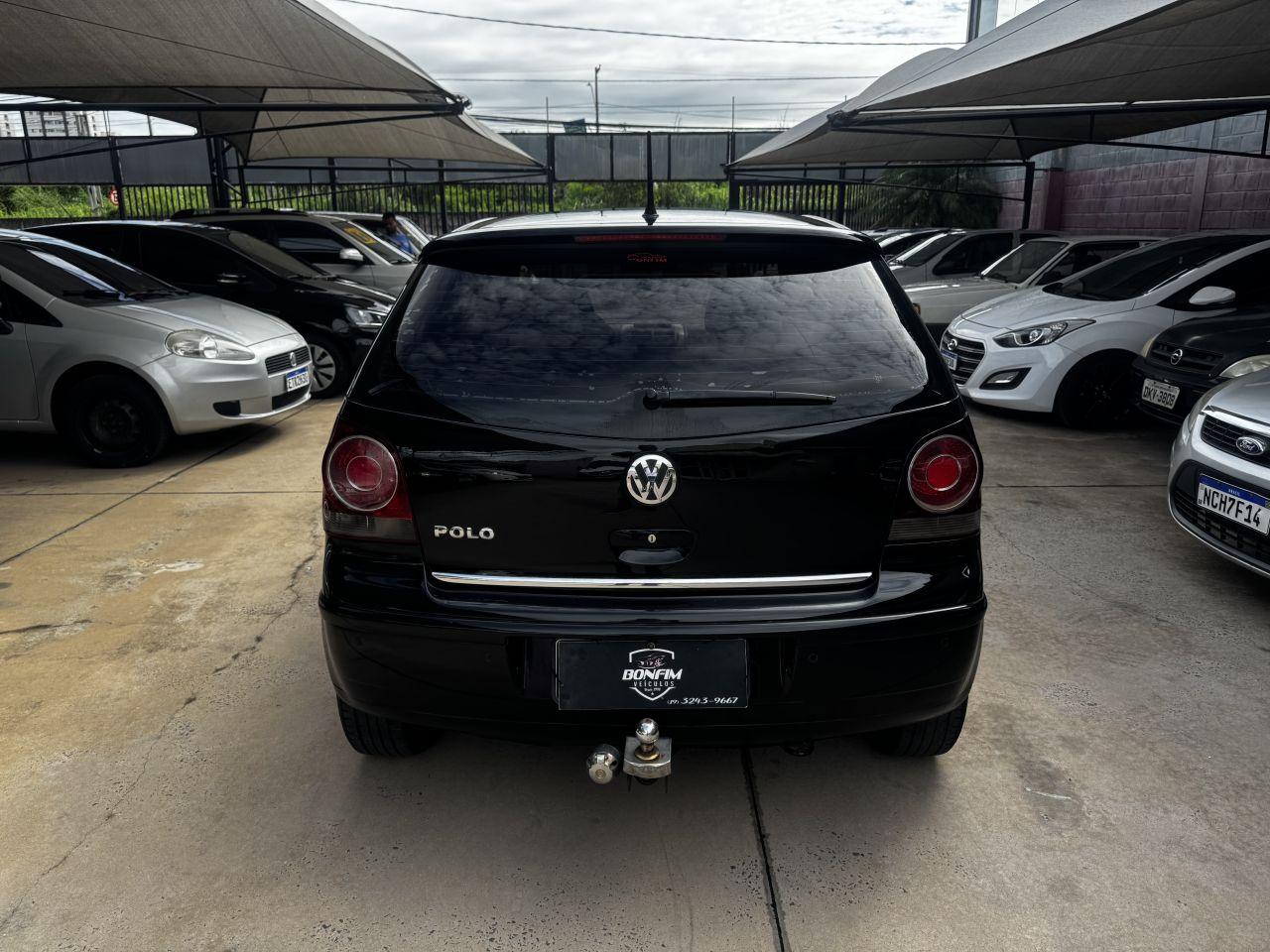 VOLKSWAGEN Polo Hatch - Foto
